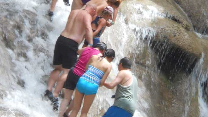 dunns river falls and ocho rios scenic tour