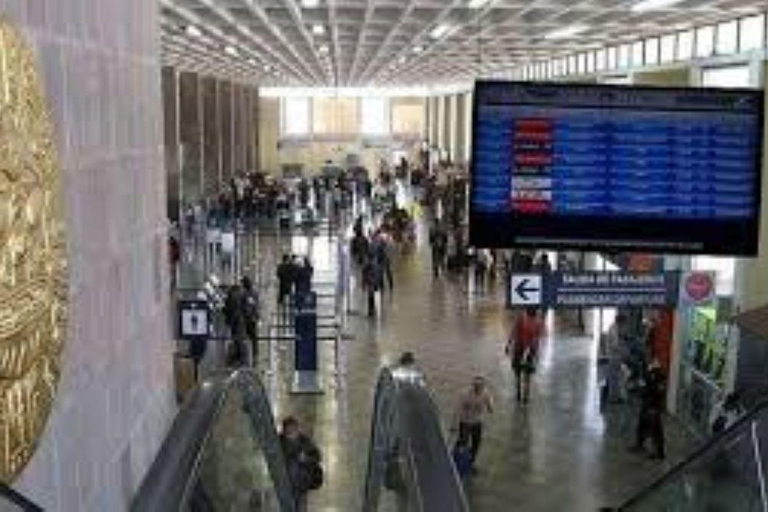 Cusco : Pick up at the airport.