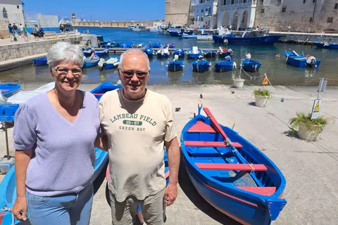 Excursión en bicicleta eléctrica de Monopoli al pueblo rocoso de San Andrés