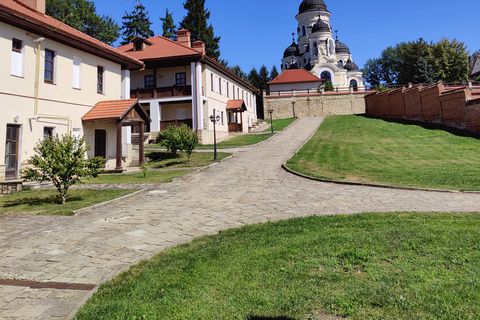 Chisinau: Capriana Monastery and Winery Tour with Tasting