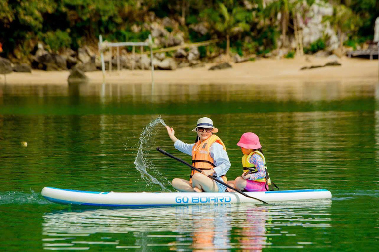 Hanoi: Bai Tu Long Bay Luxury Day Cruise with Lunch & Kayak
