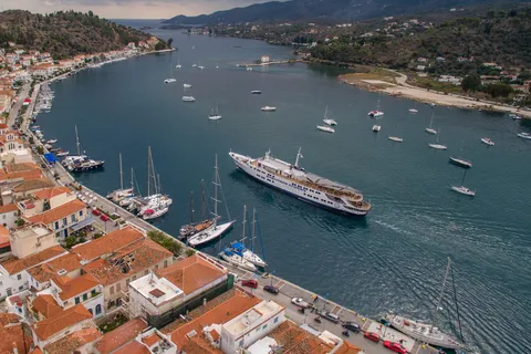 VIP Athens: Hydra, Poros, and Aegina Day Cruise with Lunch