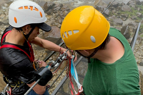 Medellín: 2-Day Jardín and Tapartó Tour with Accommodation