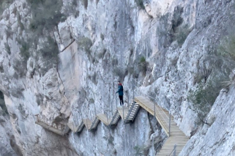 Van Calpe naar Relleu&#039;s spannende canyonwandeling