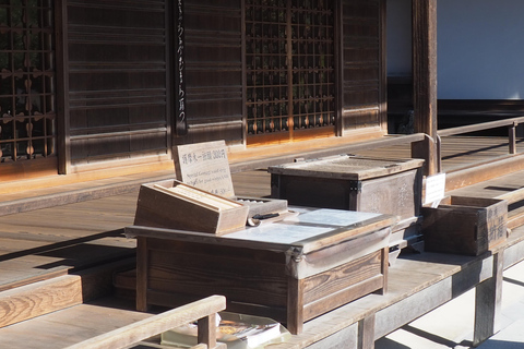 E-Bike Tour in Kyoto with Asuka, Japanese graduate student