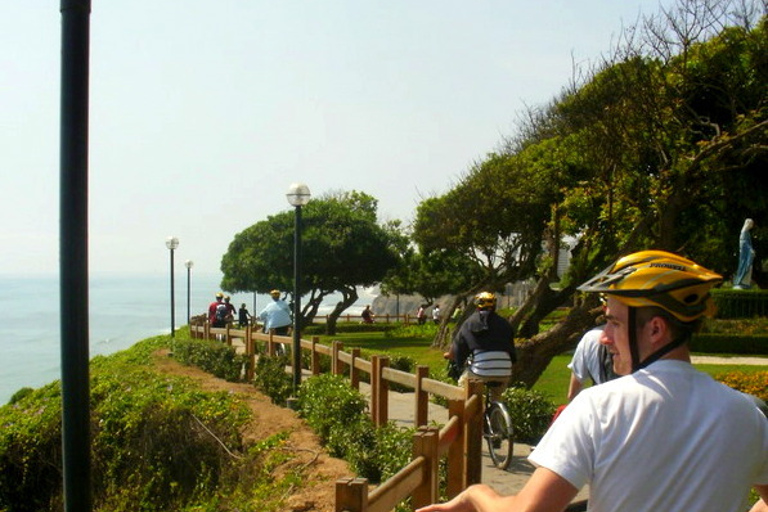 Lima: 3,5 uur durende fietstocht door San Isidro en Miraflores