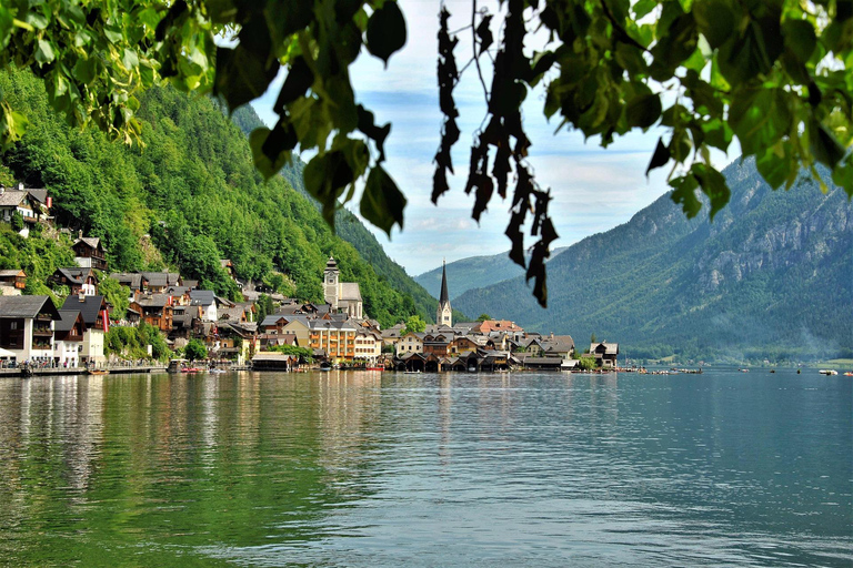 Hallstatt & Ort Castle Premium Day Trip from Vienna