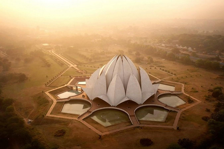 Delhi: Lotus Temple Private Guided Tour with Transfer Lotus Temple Private Guided Tour - All Inclusive