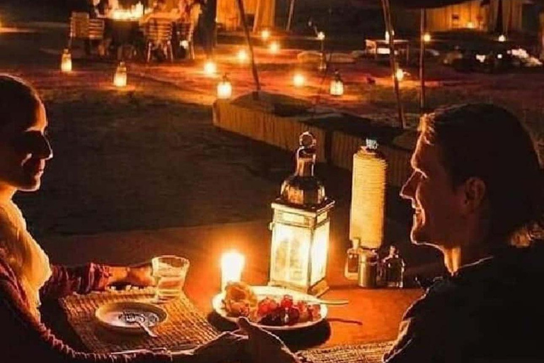 Paseo en buggy con camellos y cena con espectáculo en el desierto de Agafay.Paseo en buggy con camellos y cena con espectáculo en el desierto de Agafay