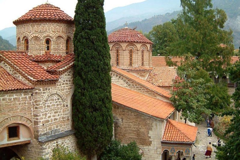De Sofia: visite d'une journée à Plovdiv et au monastère de BachkovoExcursion d'une journée à Plovdiv et Bachkovo dans d'autres langues