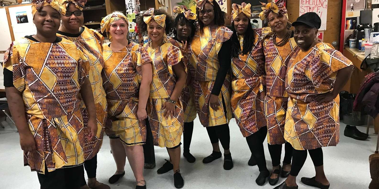 春谷：传统西非舞蹈课程| GetYourGuide, image size:1585x792