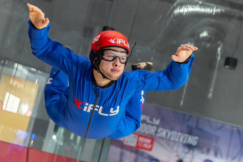 Perth: Indoor Skydiving Experience