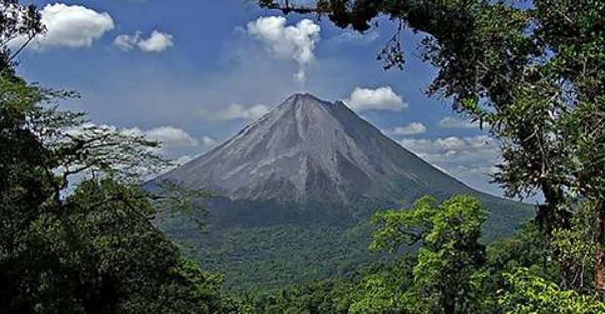 Magie van de natuur bij de Arenal-vulkaan vanuit Guanacaste  GetYourGuide