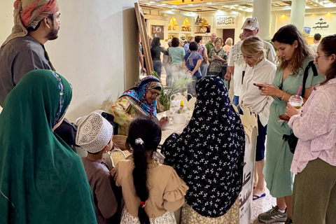 Nizwa, Al Hamra & Misfat Al Abriyeen: Guided tour in German.