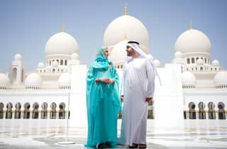 Dubai: Abu Dhabi Day-Trip Grand Mosque, Royal Palace & Lunch