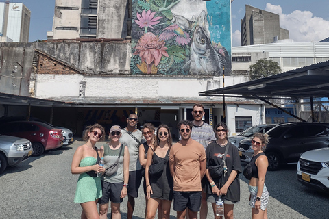 Excursão a pé afro. AS CORES DE CALI.