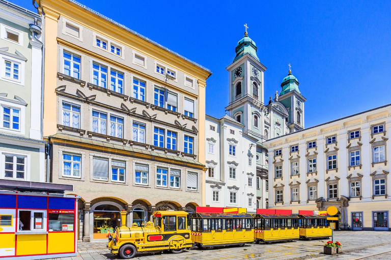 Best of Linz: Private Walking Tour with a Local Private City Walking Tour - 3Hr