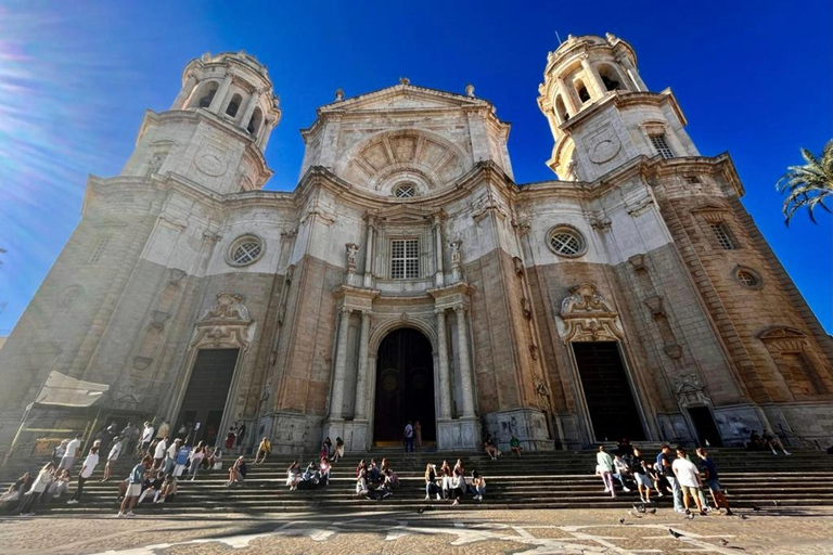 Cádiz: Tapas Bars and Wine Walking Tour