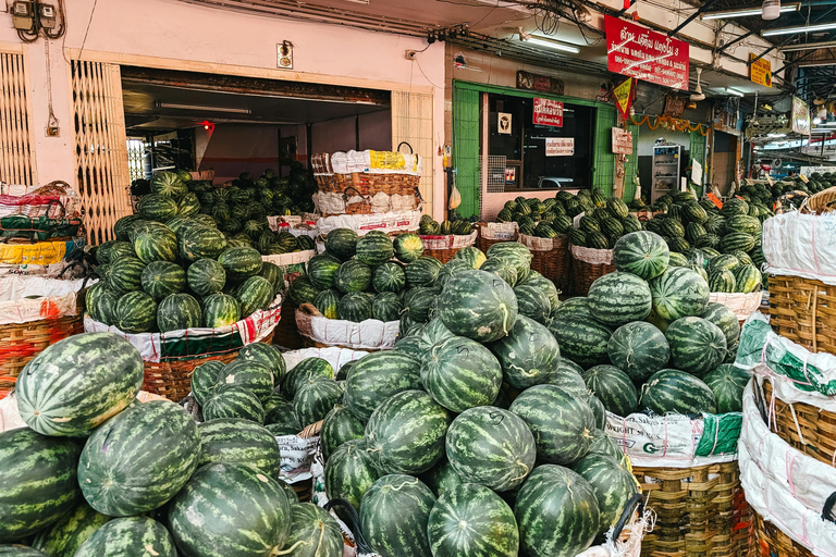 Colombo: Train, Bus, and Tuk Tuk Tour with Snacks