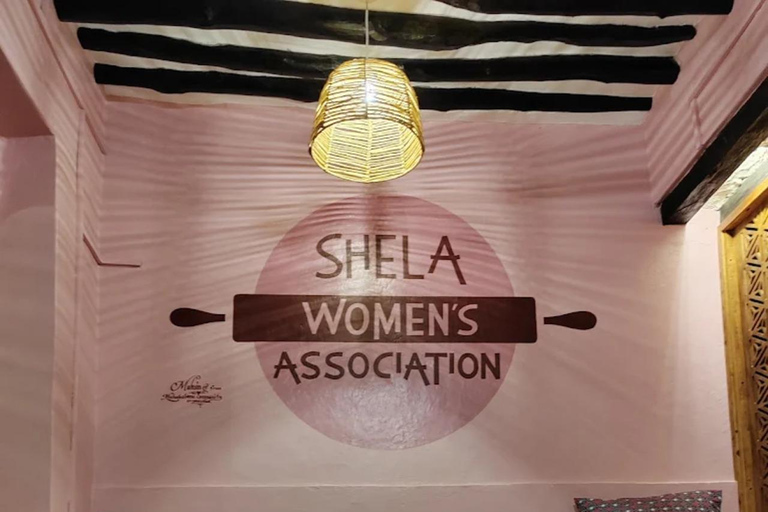 Coast: Shela Village Henna & Swahili Beauty Class with Lunch