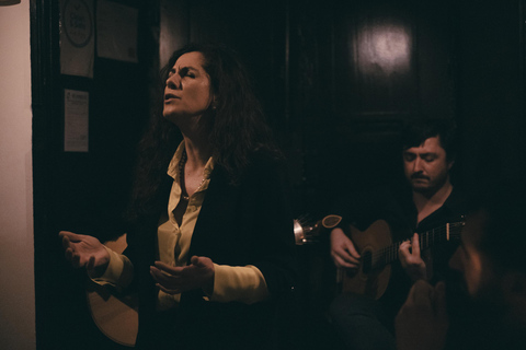 Lisbonne : Nuit du fado avec dîner dans une maison traditionnelle de fado