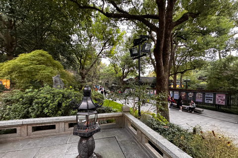 From Hangzhou: 5-Day Tour to Shanghai with Cruise & Lunches