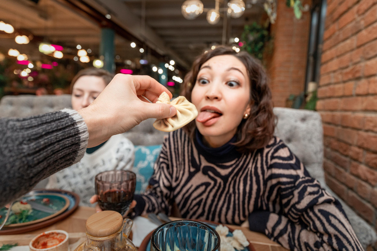 Tbilisi: 2 uur durende Georgische voedseltour (All-inclusive)Tbilisi: 2 uur durende XXXL voedseltour (all-inclusive)