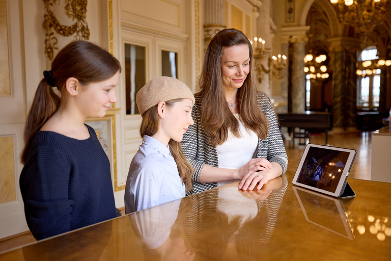Dresden: The Nutcracker – A Family Guided Tour of the Semperoper Dresden: The Nutcracker – A Family Tour of the Semperoper