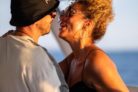 Ibiza: Formentera Sunset Boat Part with Drinks and Food Full Day Pass at Ibiza Boat Club (Early Bird Phase 2)