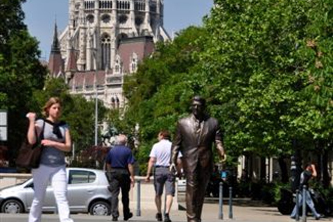 Budapest: Private 4-Hour Guided Walking Tour