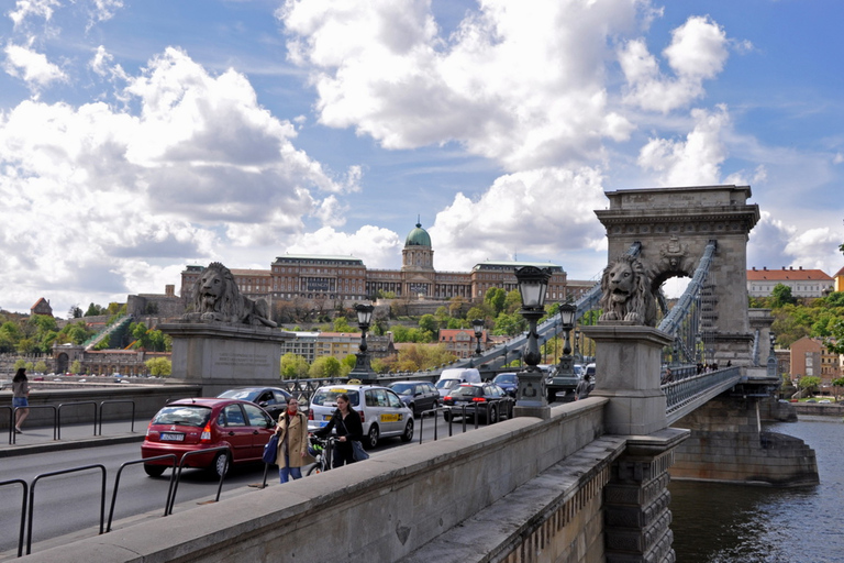 Budapest: Private 4-Hour Guided Walking Tour