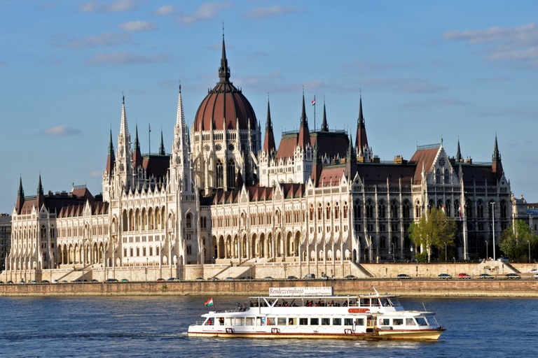 Budapest: Private 4-Hour Guided Walking Tour