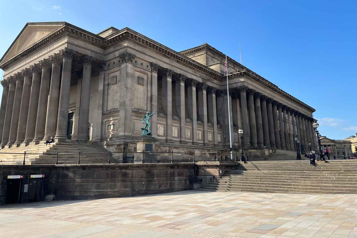 Steps In Time: Liverpool Walking Tour