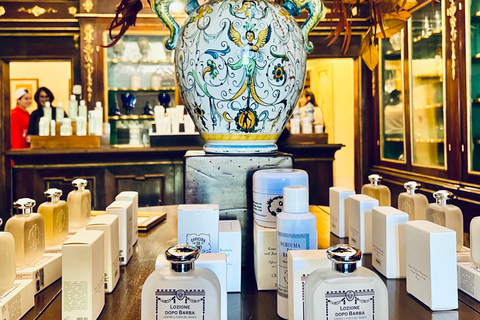 Florence: Guided Tour Europe's oldest pharmacy