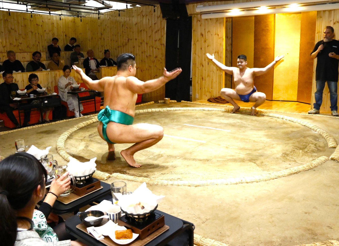 Tokyo: Sumo Show-oplevelse med Chicken Hot Pot og et foto