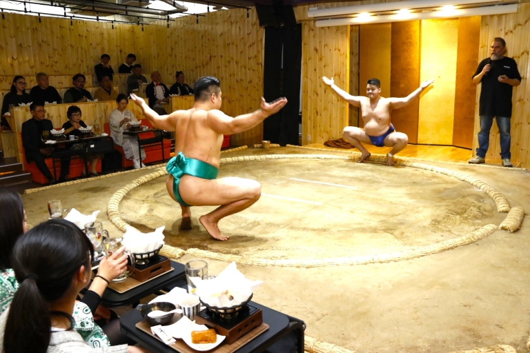 Tokio: Sumo ervaring met chicken hot pot en een fotoStandaard zitplaatsen