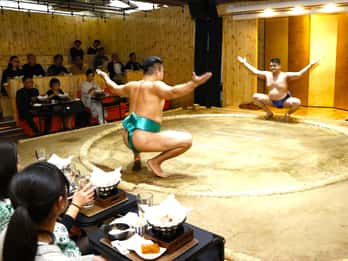 Sumo Show with Chicken Hot Pot and Geisha Dance