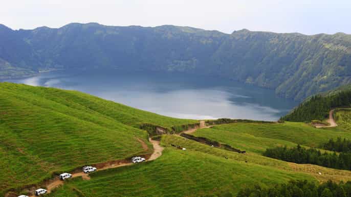 azores são miguel and sete cidades halfday 4wd tour