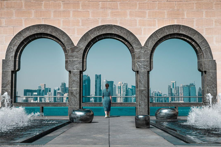 Doha: Private Luxury Tour on Sporty SUV with Museums Stops