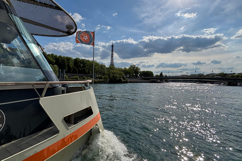 Paris: 1-Hour Seine Cruise departing from the Eiffel Tower