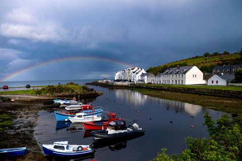 Belfast: Private Derry Transfer Tour via Giant's Causeway