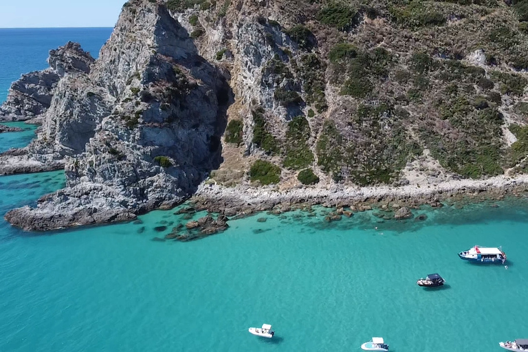 Tropea: Essence of the Coast of the Gods Boat Tour Max. 12 people