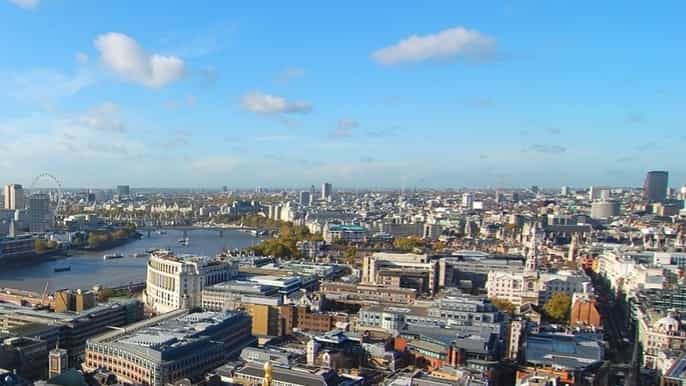 panoramic views of london by black cab