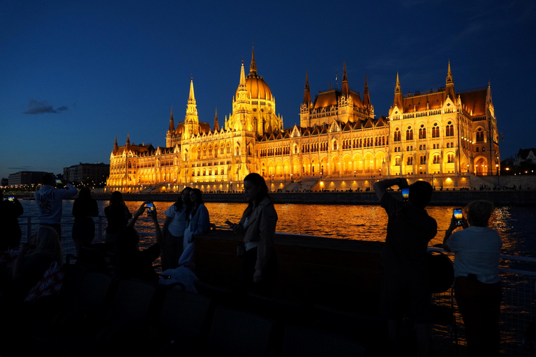 Budapest: Night Cruise Guaranteed Rooftop Seating & BYOB Weekwnd