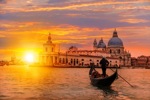 Venedig: Gondelfahrt unter der SeufzerbrückeWirtschaftliche Lösung