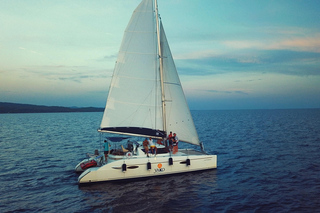 Sithonia: 5-Hour Catamaran Escape