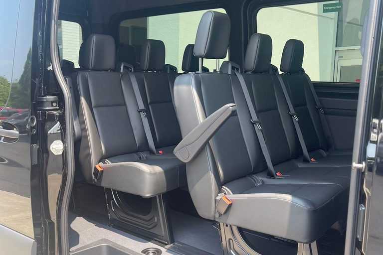 Privater Transfer: Flughäfen von NYC nach Manhattan – bis zu 6 PersonenVom Flughafen JFK nach Manhattan Bis zu 6 Personen