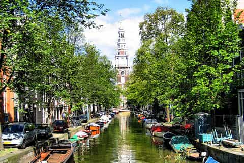 Historic Amsterdam 2-Hour Private Tour with Local Guide