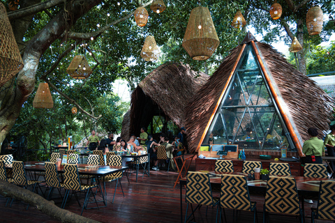Phuket: Thai Dining Experience at Three Monkeys Restaurant Thai Set Menu for 2 - Set D