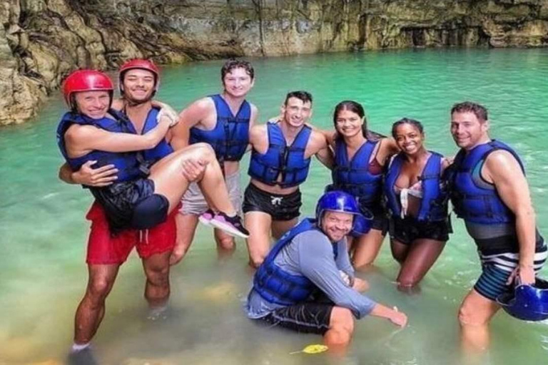 Privé: wandeltocht naar de Damajagua-watervallen en lunchPrivé: wandeltocht naar de watervallen van Damajagua en lunch